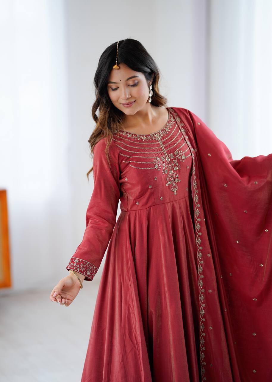 Womens Pure Romansilk Chanderi Embroidered Anarkali Kurti With Dupatta & Pant Set