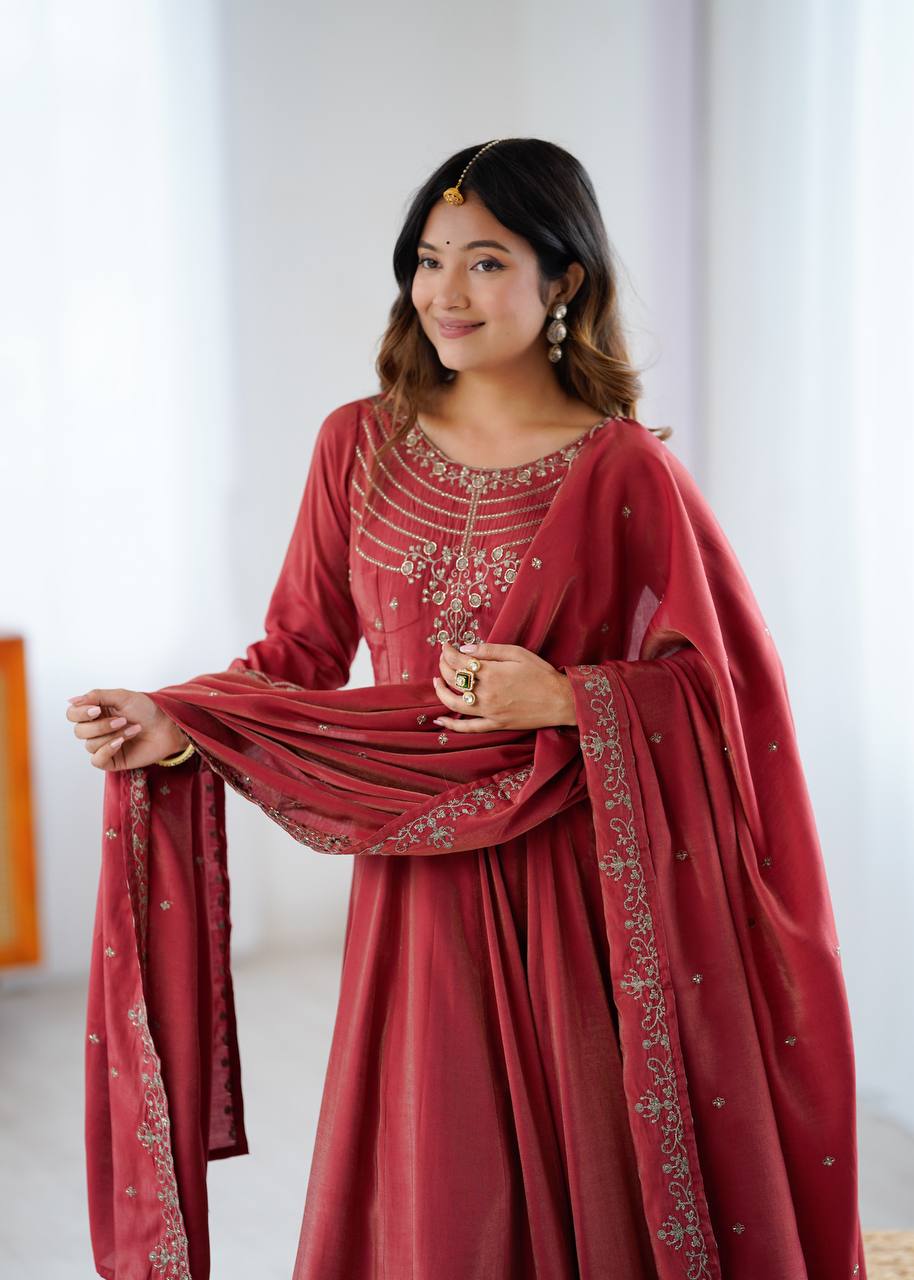 Womens Pure Romansilk Chanderi Embroidered Anarkali Kurti With Dupatta & Pant Set