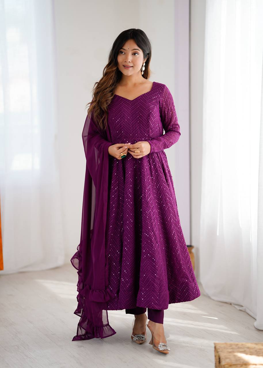 Womens Pure Romansilk Chanderi Embroidered Anarkali Kurti With Dupatta & Pant Set