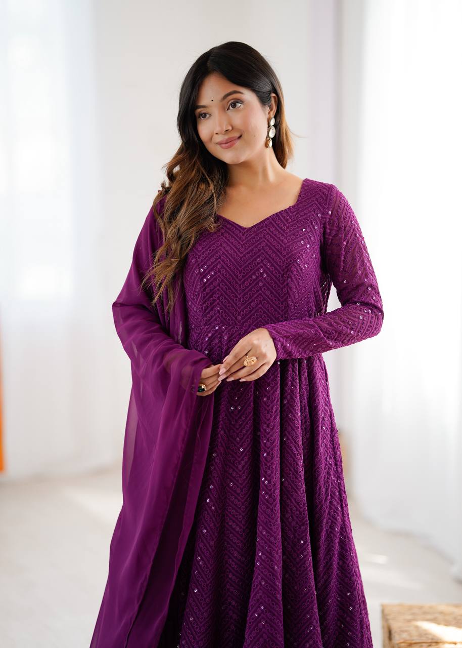 Womens Pure Romansilk Chanderi Embroidered Anarkali Kurti With Dupatta & Pant Set