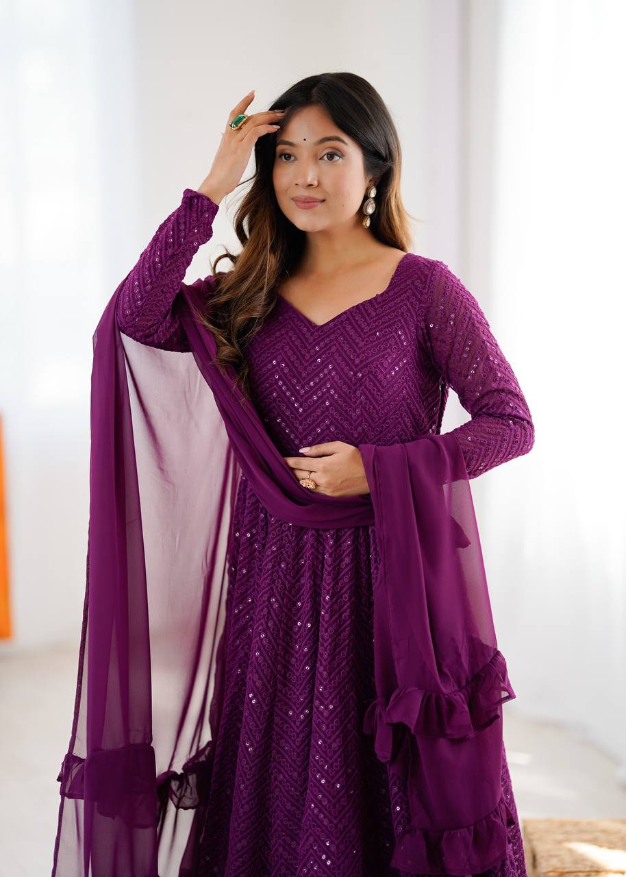 Womens Pure Romansilk Chanderi Embroidered Anarkali Kurti With Dupatta & Pant Set